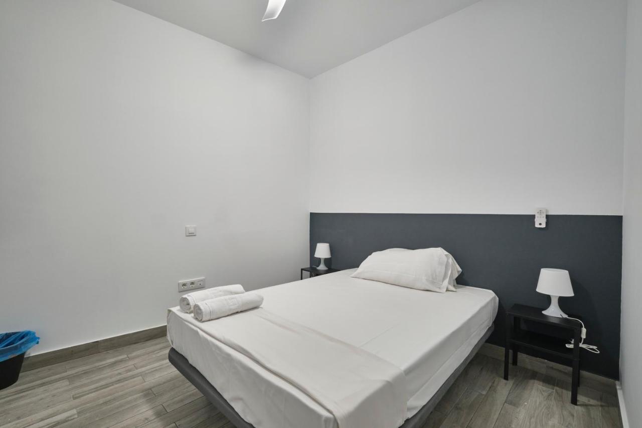 Nunez De Arce Habitaciones Madrid Buitenkant foto