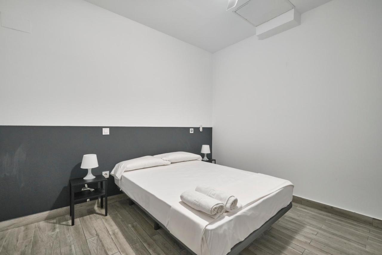 Nunez De Arce Habitaciones Madrid Buitenkant foto