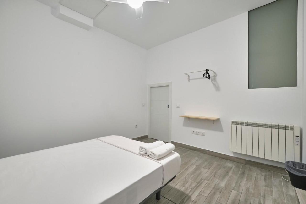 Nunez De Arce Habitaciones Madrid Buitenkant foto