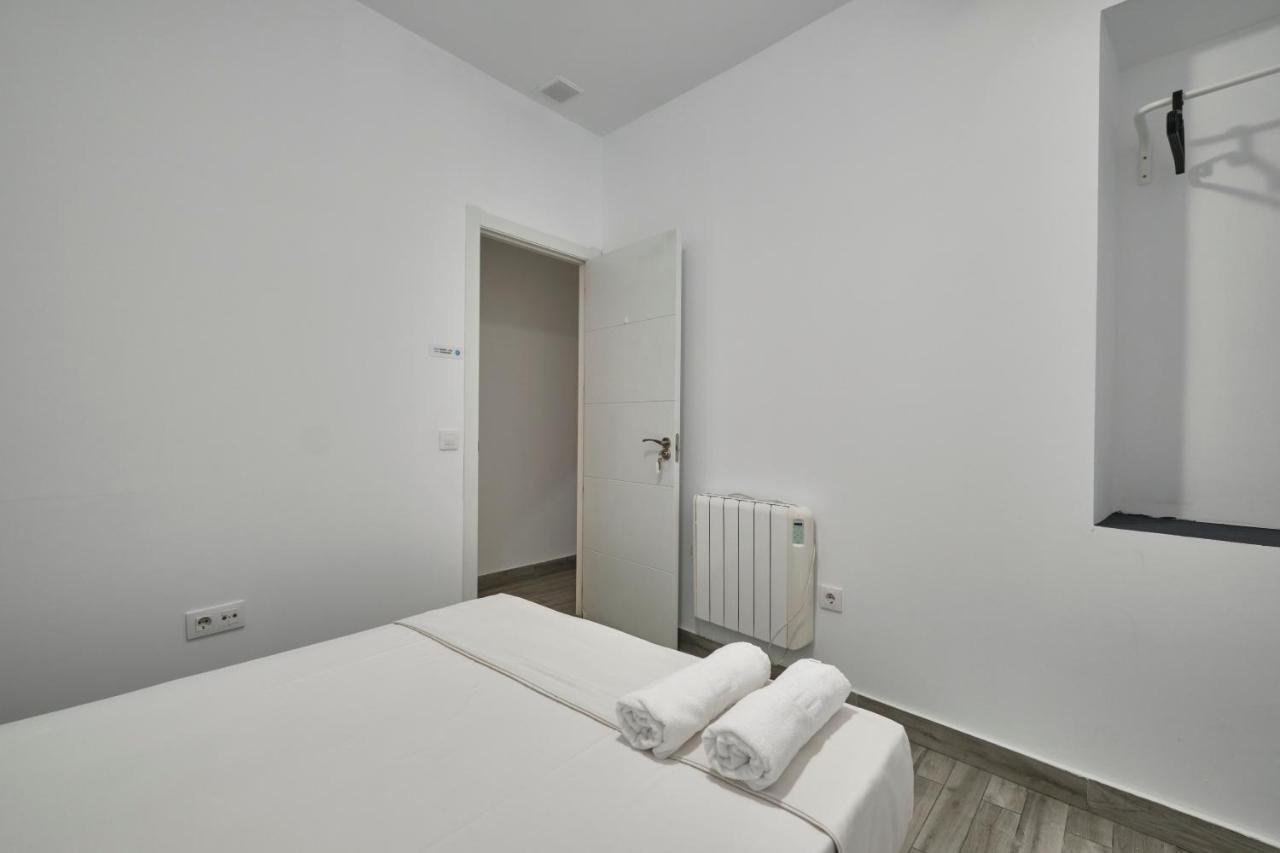 Nunez De Arce Habitaciones Madrid Buitenkant foto