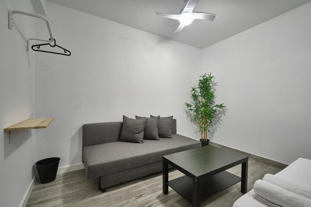 Nunez De Arce Habitaciones Madrid Buitenkant foto