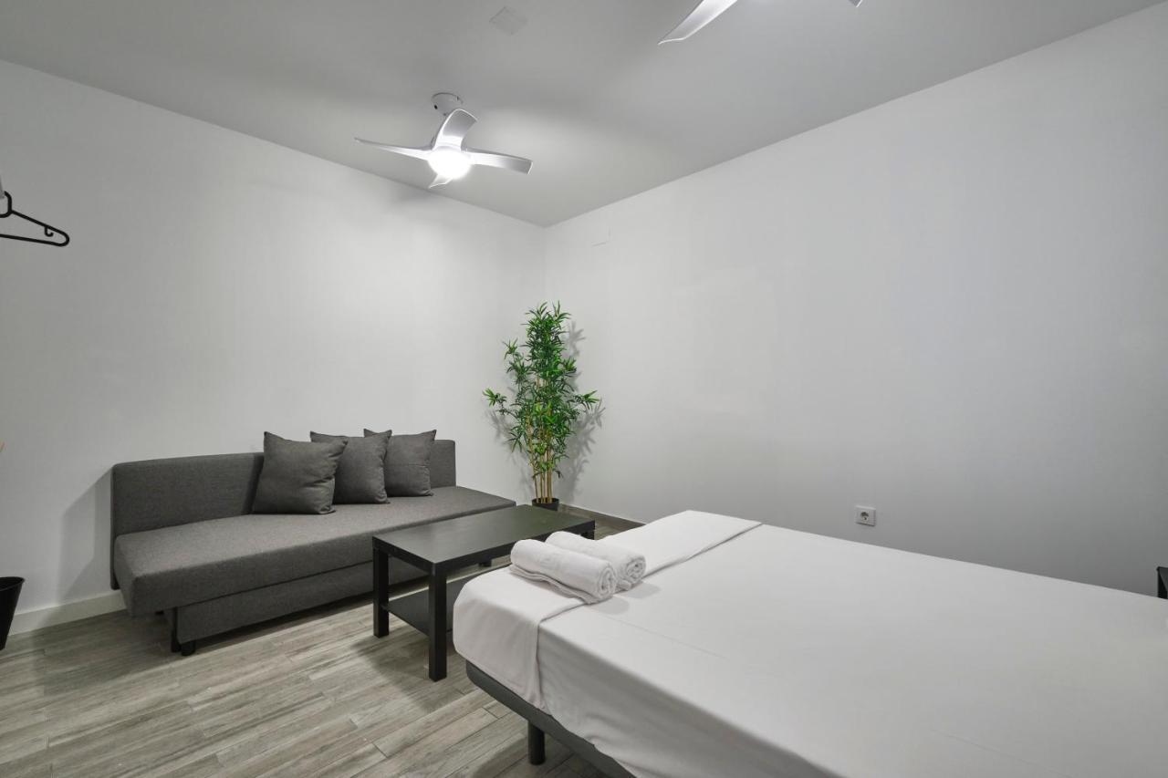 Nunez De Arce Habitaciones Madrid Buitenkant foto